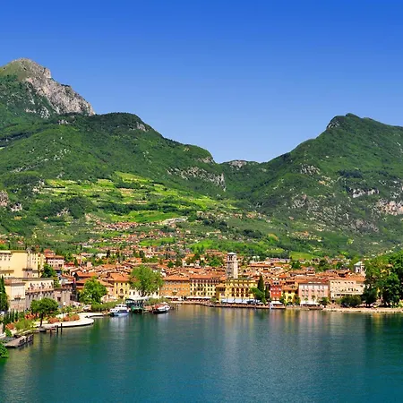 Apartment Casa Margherita Few Minutes From - Happy