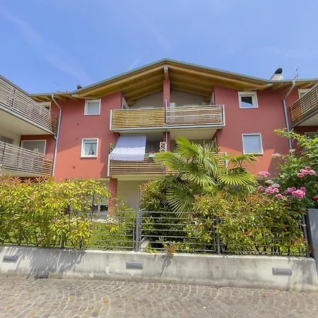 Appartamento Casa Margherita Few Minutes From - Happy